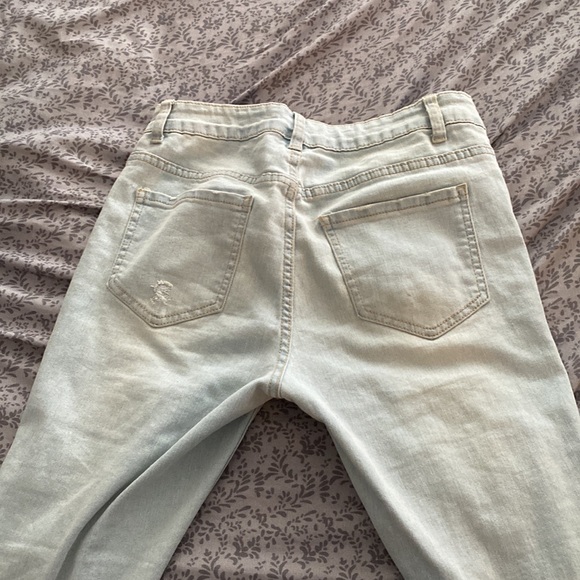 Ripped Skinny Jeans - Picture 3 of 6